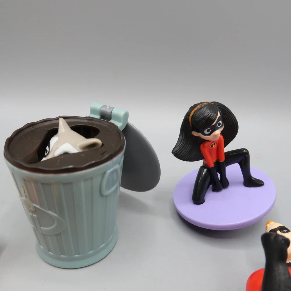 Disney Pixar Mattel The Incredibles figure lot of 17 Cake Topper Family